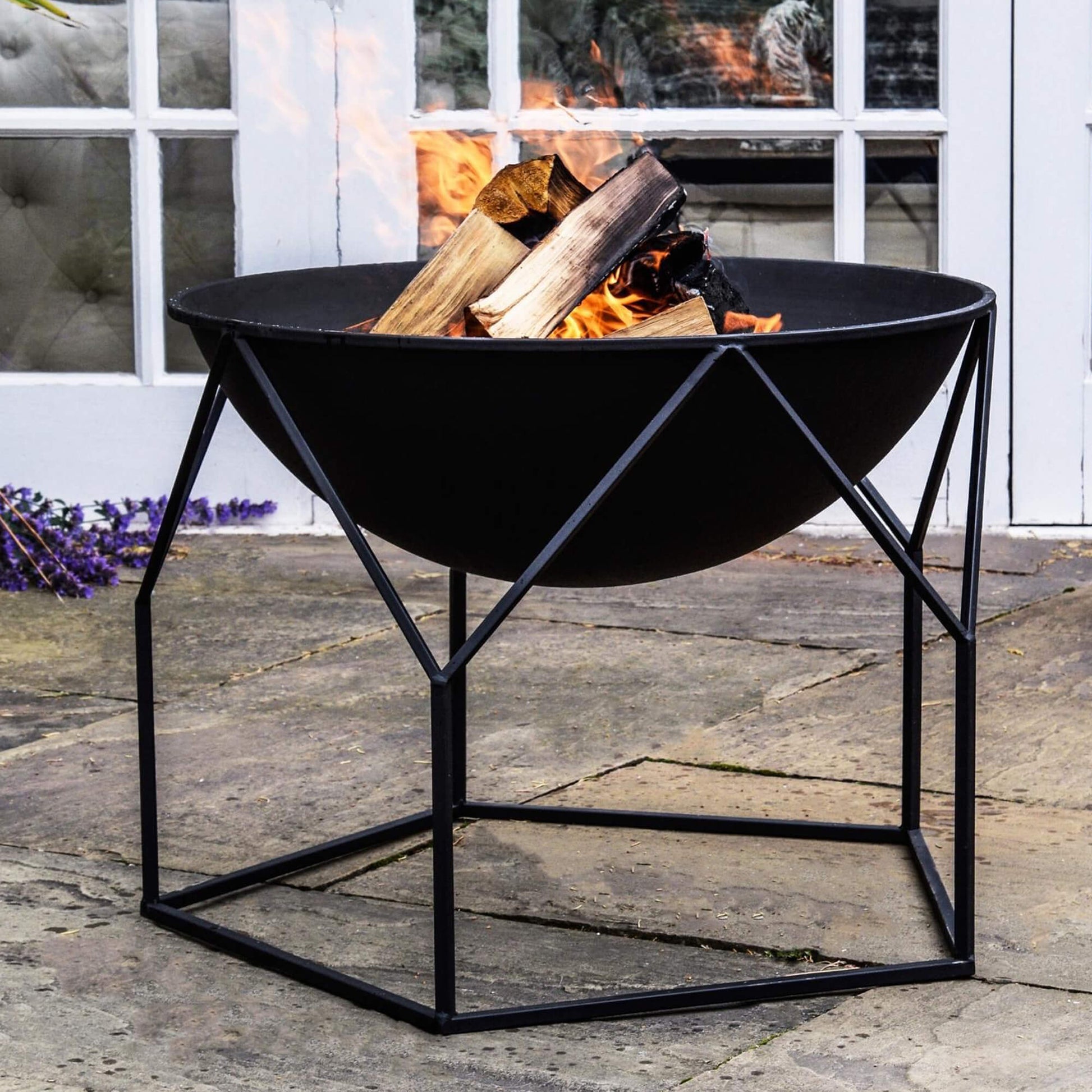 Buckingham Outdoor Fire Pit Black by Ivyline - Mouse & Manor